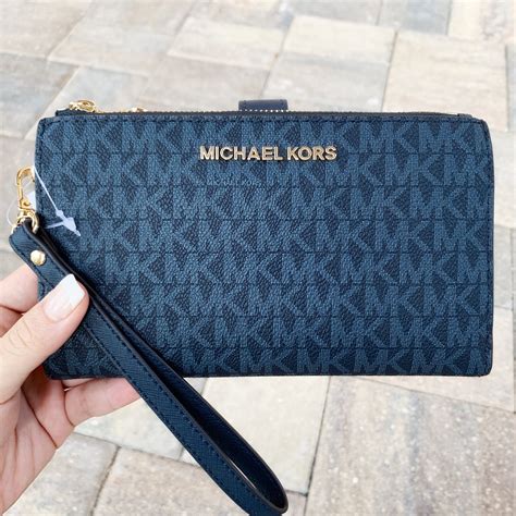 michael kors wristlet phone wallet